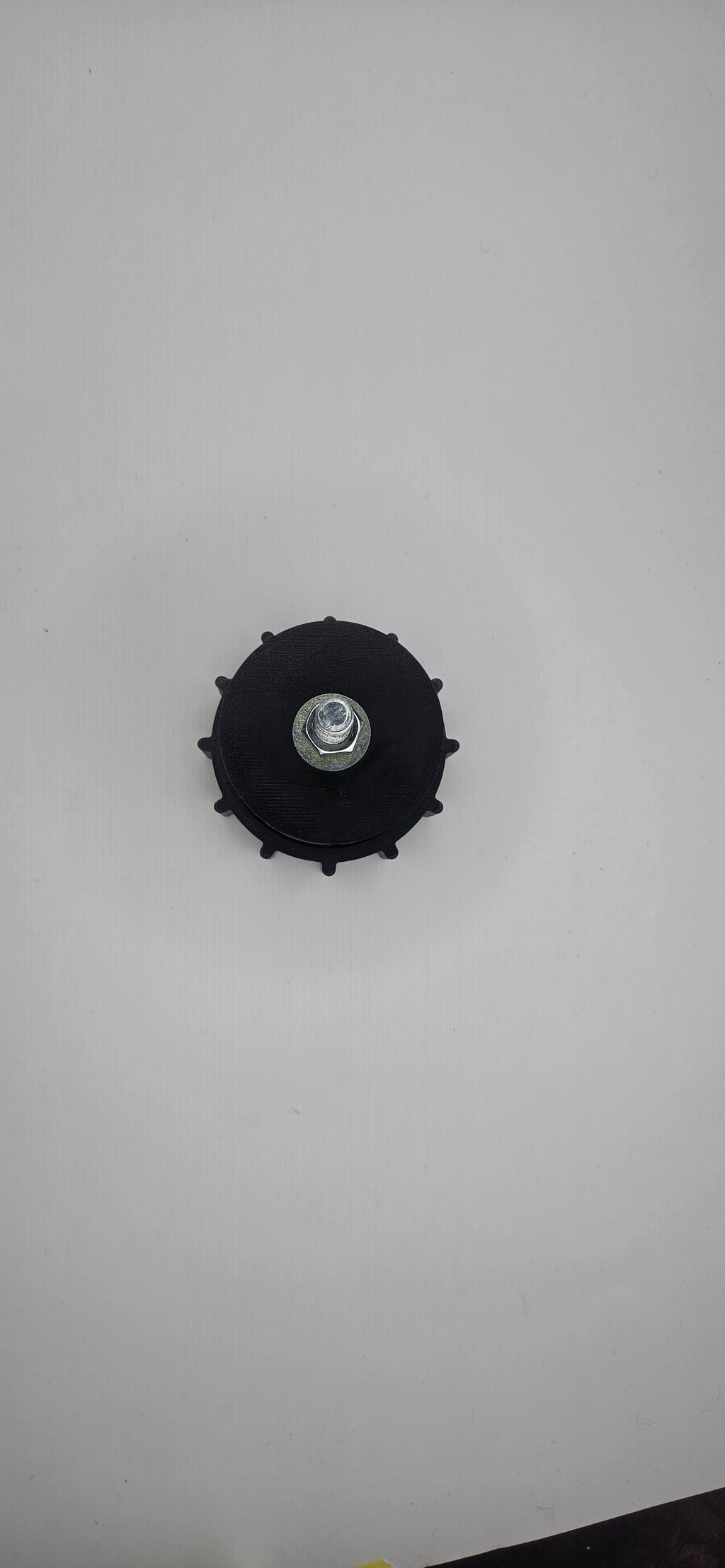 Axle Spinner - Polish your axle with ease!